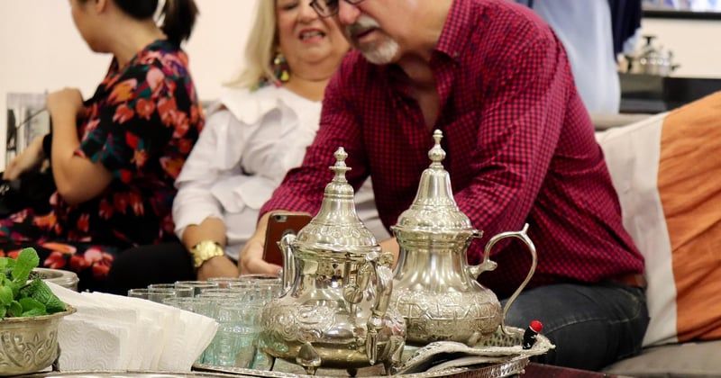 Cours de cuisine locale pendant un voyage au Maroc : le guide gourmand